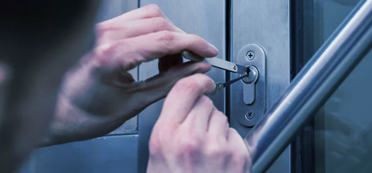 Emergency Commercial Locksmith in Pickering, ON